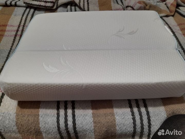 Анатомическая подушка с эффектом памяти