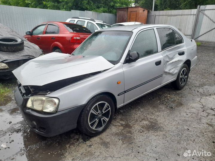 Hyundai Accent 2002 год в полный разбор