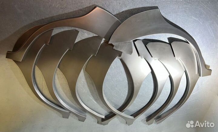 Mitsubishi Montero пороги и арки