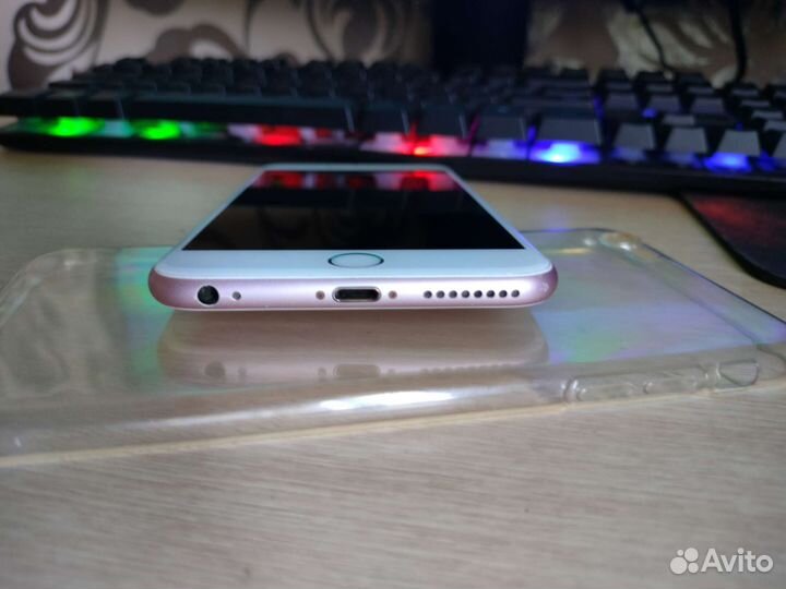 Телефон iPhone 6s Plus