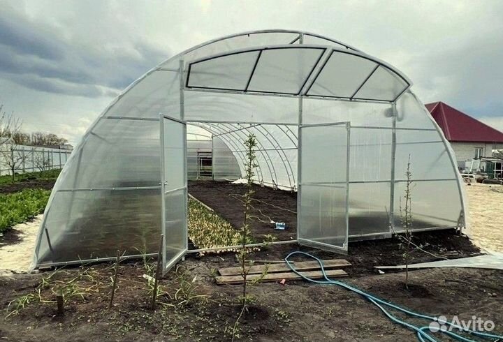 Теплица из поликарбоната