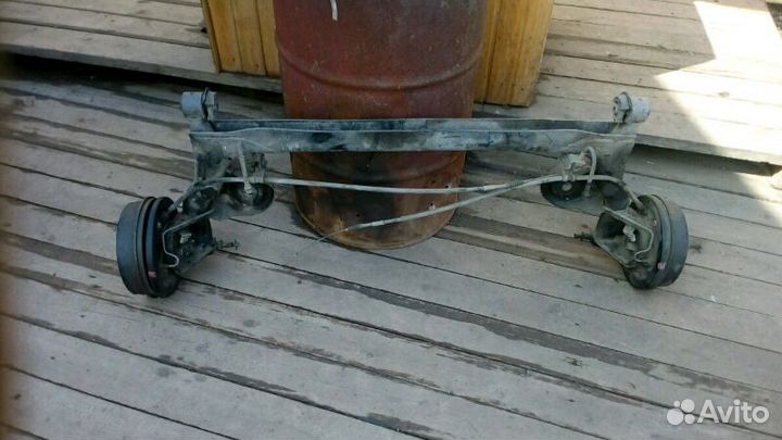 Задняя балка toyota ipsum 1999г. кузов sxm 10