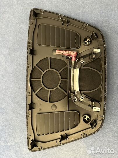 Центральная накладка Bowers&Wilkins