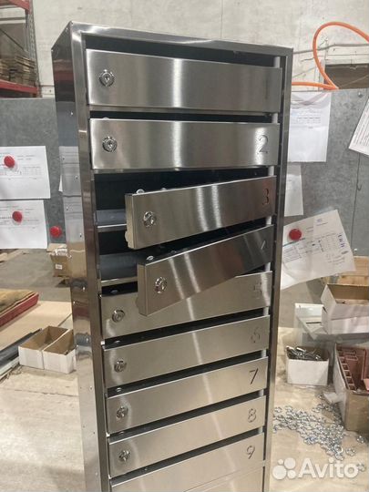 Почтовые ящики в подъезды новые