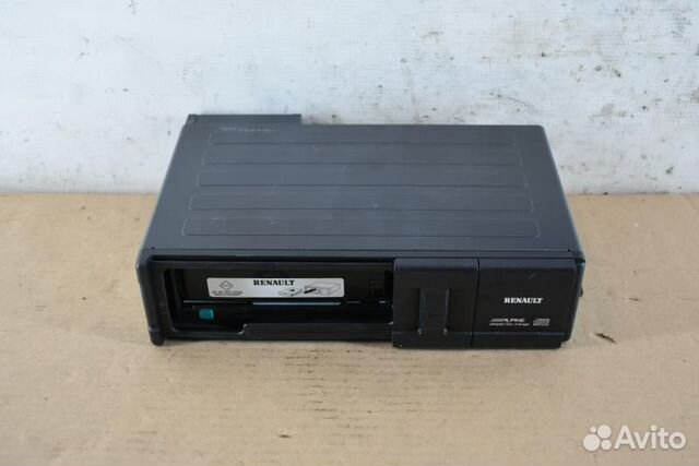 CD-чейнджер Renault Scenic 2 поколение