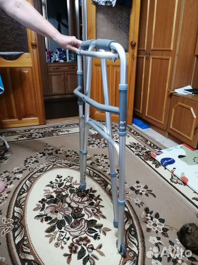 Ходунки для взрослых складные