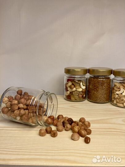 Стекляныые банки 0,25 с крышкой