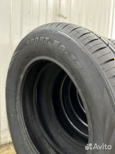 Westlake SA37 245/40 R20