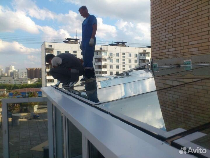 Стеклянный пол