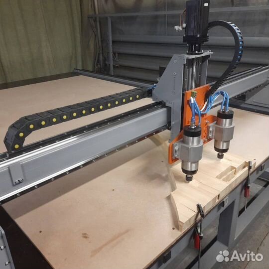 Фрезерно-гравировальный станок с чпу