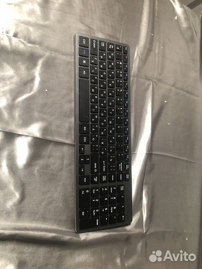 Беспроводная клавиатура и мышь