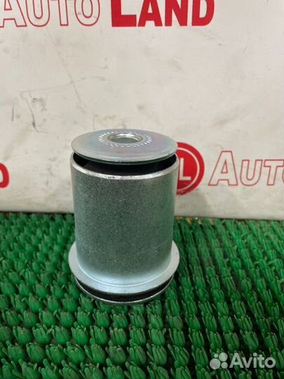 Сайлентблок переднего рычага Toyota Land Cruiser