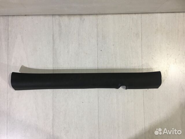 Обивка порога перед KIA RIO 3 1.4 мт хетчбек