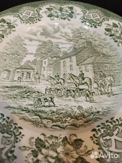 Винтажные настенные тарелки