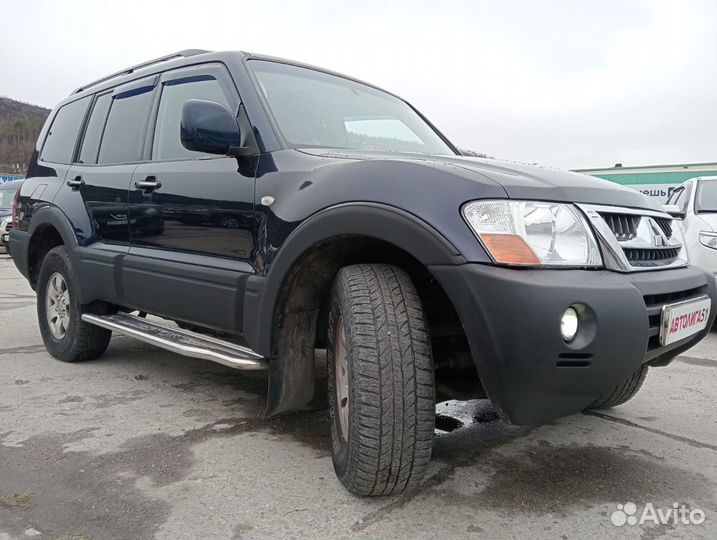 Mitsubishi Pajero 3.2 AT, 2005, 260 403 км