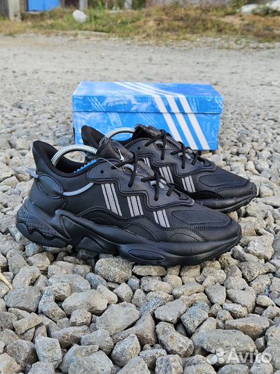 Кроссовки Adidas черные, новые