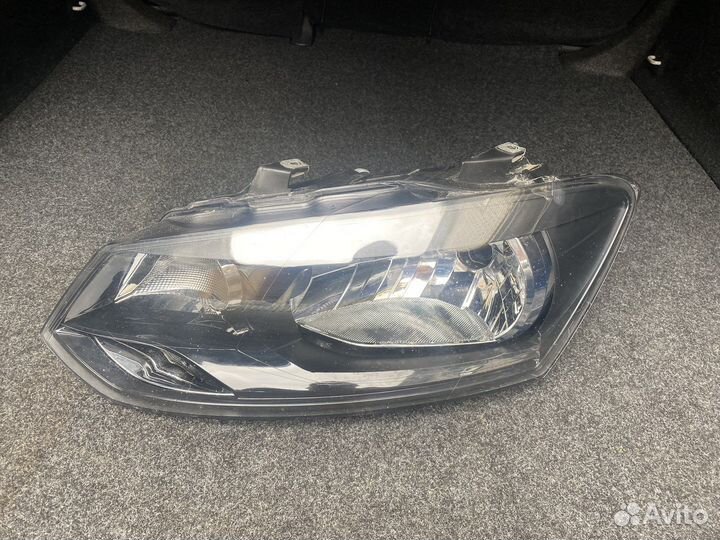 Фара volkswagen polo левая