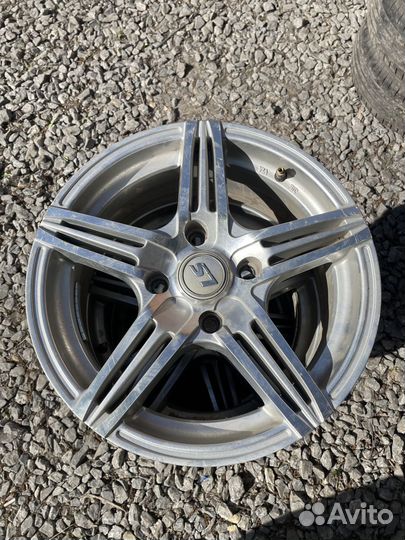 Диски литые LS Wheels LS 189 4х114,3 R15 ET40. Б/У