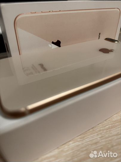 iPhone 8 Plus, 64 ГБ