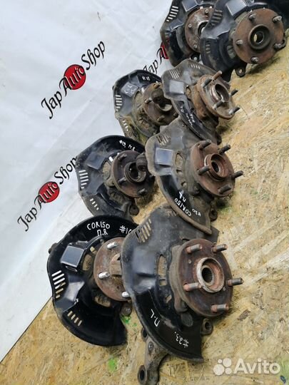 Кулак поворотный правый Toyota Corolla 150