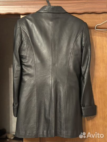 Кожаный женский пиджак