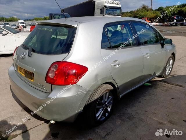 Разбирается Toyota Auris E150 1ZR-FE 5 стп