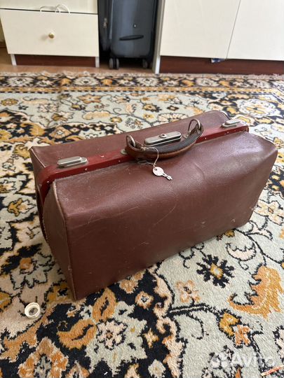 Чемоданчик