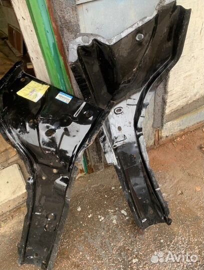 Лонжерон mazda 3 левый