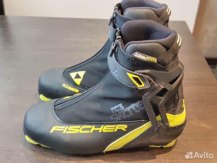 Лыжные ботинки Fischer RC3 Skate 42 EU