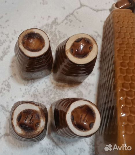 Бутылка керамическая с стаканчиками