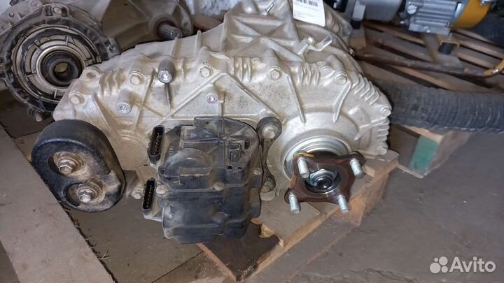 Раздатка Toyota Land Cruiser 200, 4.7 2uzfe