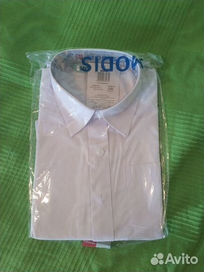 Рубашка новая для мальчика на рост 134