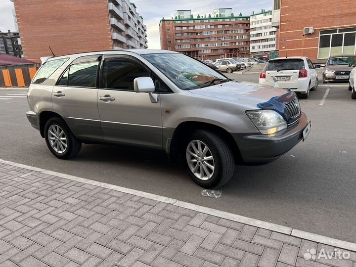 Toyota Harrier 2.4 AT, 2003, 260 000 км