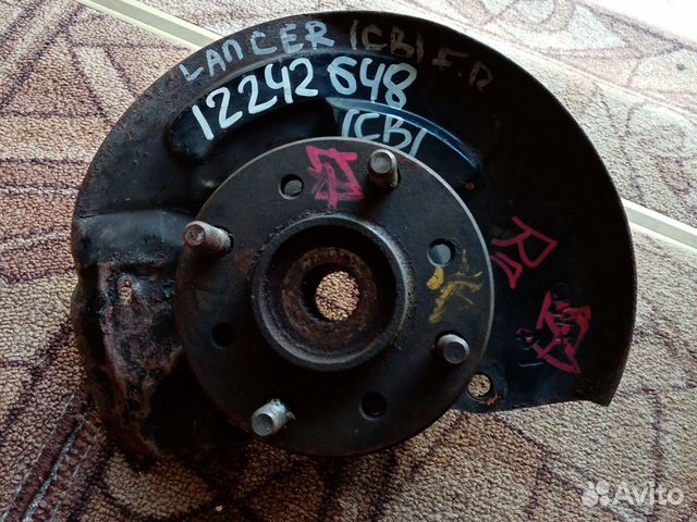 Поворотный кулак со ступицей на 5 лансер