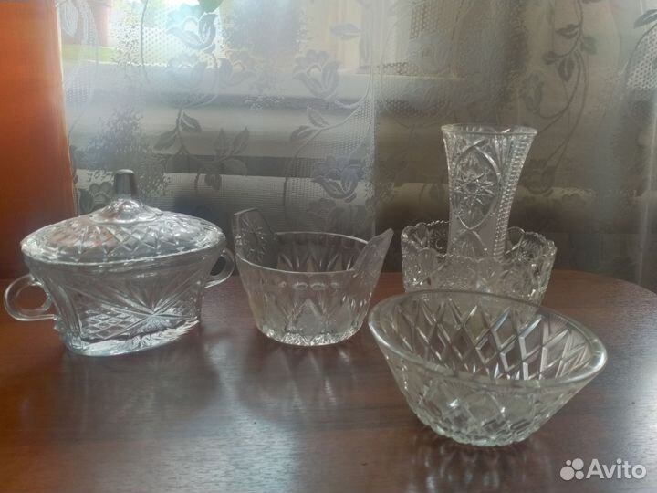 Хрустальная конфетница