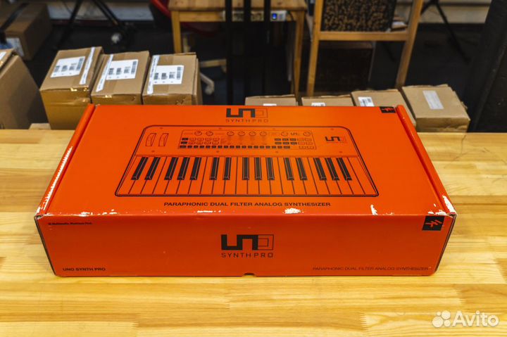 IK UNO Synth Pro Desktop