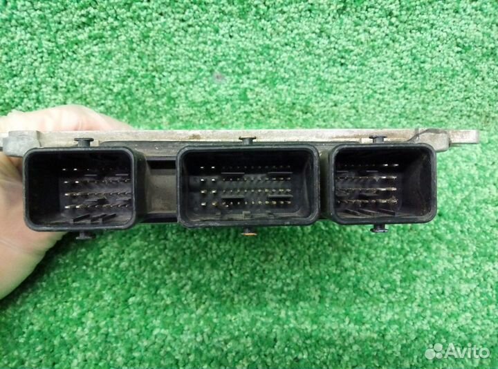 Блок управления двигателем Nissan Tiida C11 2004-2