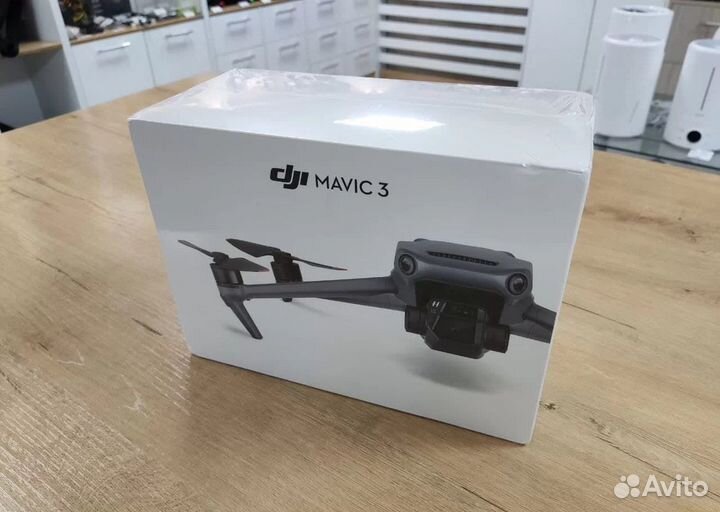 Квадрокоптер DJI Mavic 3