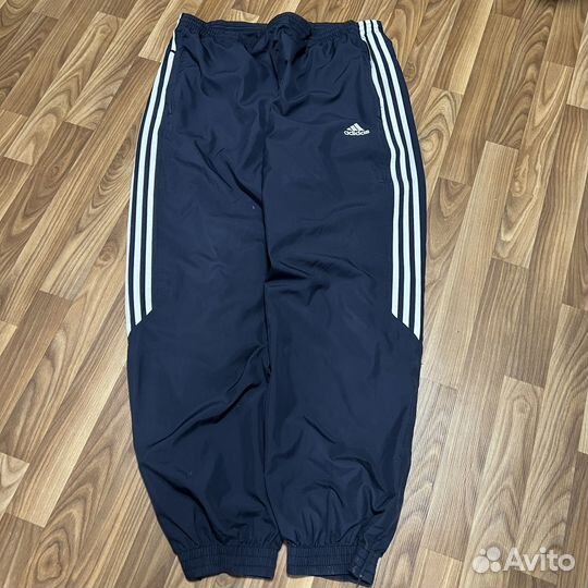 Широкие штаны Adidas