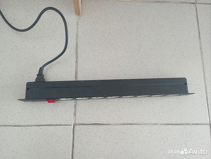 Блок розеток в стойку 19