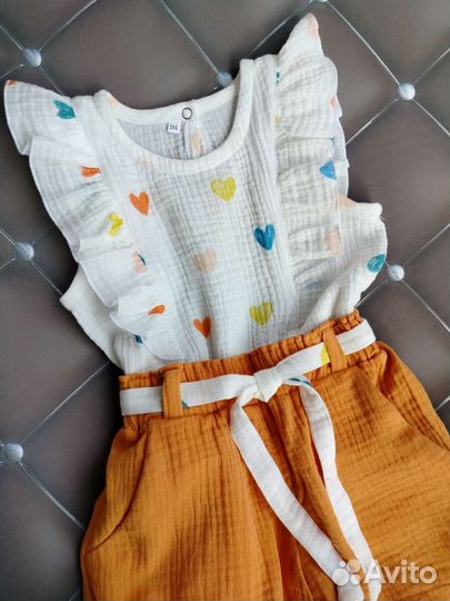 Костюм для девочки,блузка+шорты