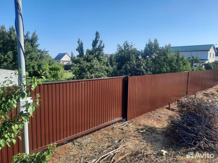 Заборы из Профнастила коричневый h-2m