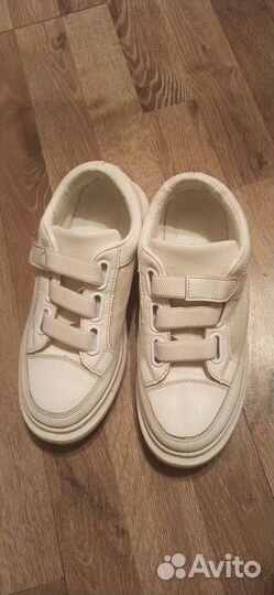 Кроссовки женские белые