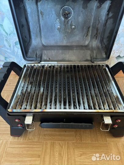 Газовый гриль Char-Broil Grill2Go 200