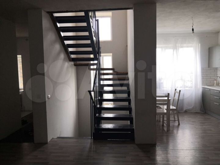 Дом 200 м² на участке 14 сот.