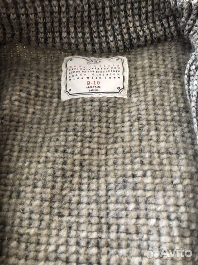 Пиджак Zara подойдет под брюки и под джинсы