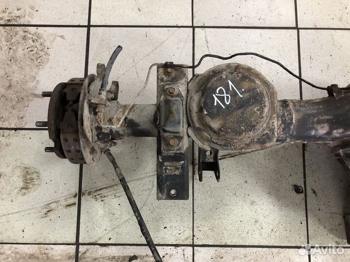 Мост задний Mitsubishi Montero Sport 1