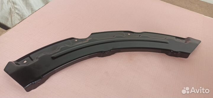 Кронштейн молдинга Mitsubishi Pajero Sport