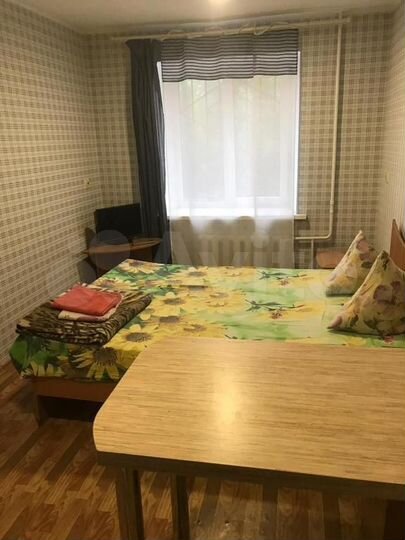 Комната 15 м² в > 9-к., 2/5 эт.