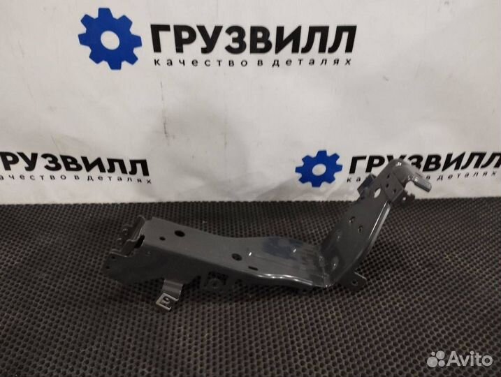 Крепление фары (кронштейн фары) правой Volvo FH4